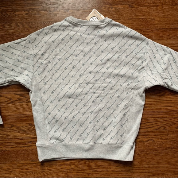 SOLD Champion Reverse Weave Crewneck NWT - Picture 3 of 4